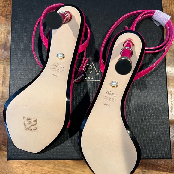 Alevi sandals in patent goat - Picture 3 of 4